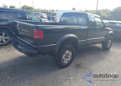 2003 Chevrolet S-10 Ls from USA, damaged, VIN 1GCCT19X038282754